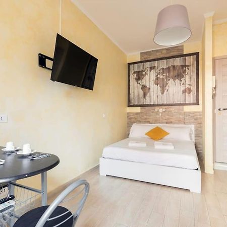 Private Suite In A Guest House With Private Bathroom N3 Roma Exterior foto